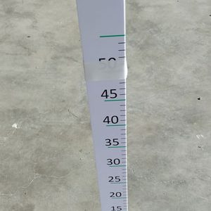 Regla de aislamiento soplado bajo cubierta